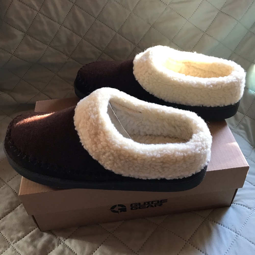Guide Gear felt clog slippers